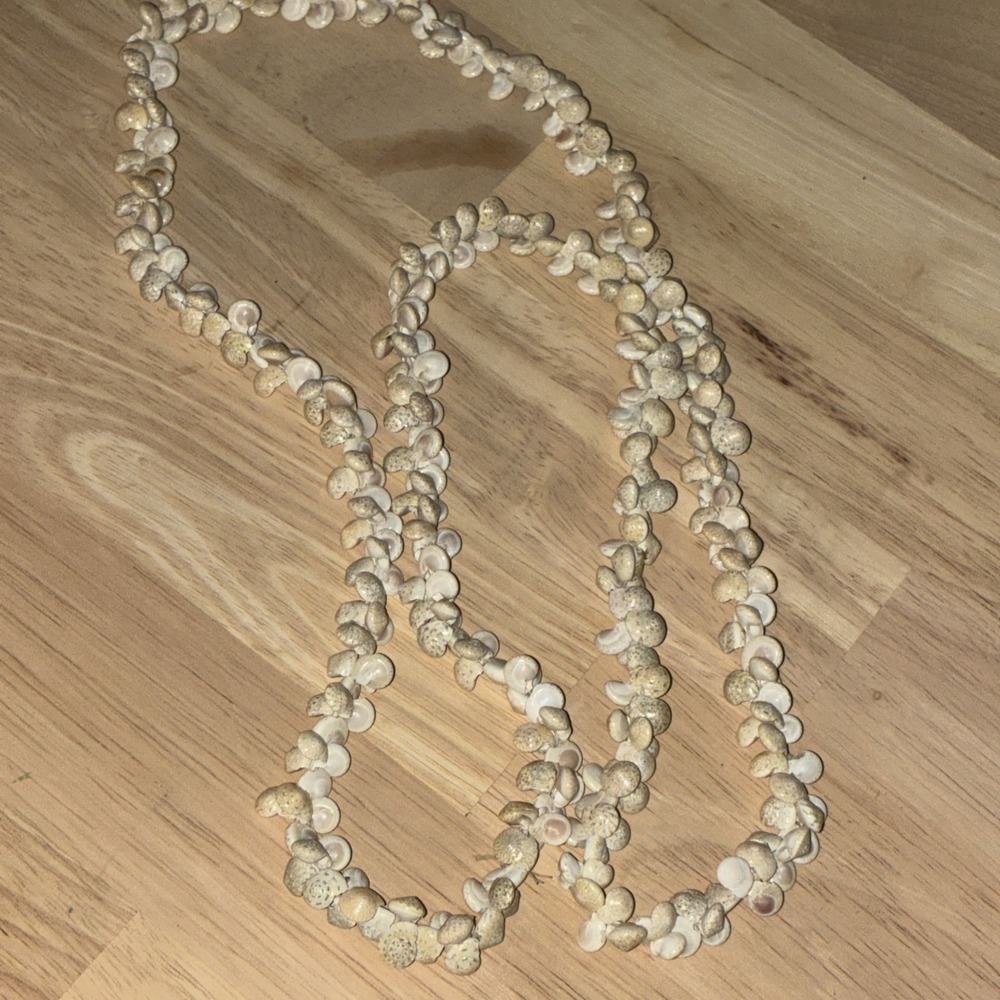 VINTAGE  36"WHITE SHELL NECKLACE.  BY HAWAIIAN ARTISANS-Mom's Collection